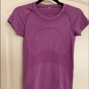 Lululemon size 4 top